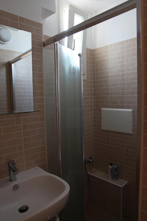 Casa Viola -Locazione Breve Apartment Polignano a Mare Bagian luar foto