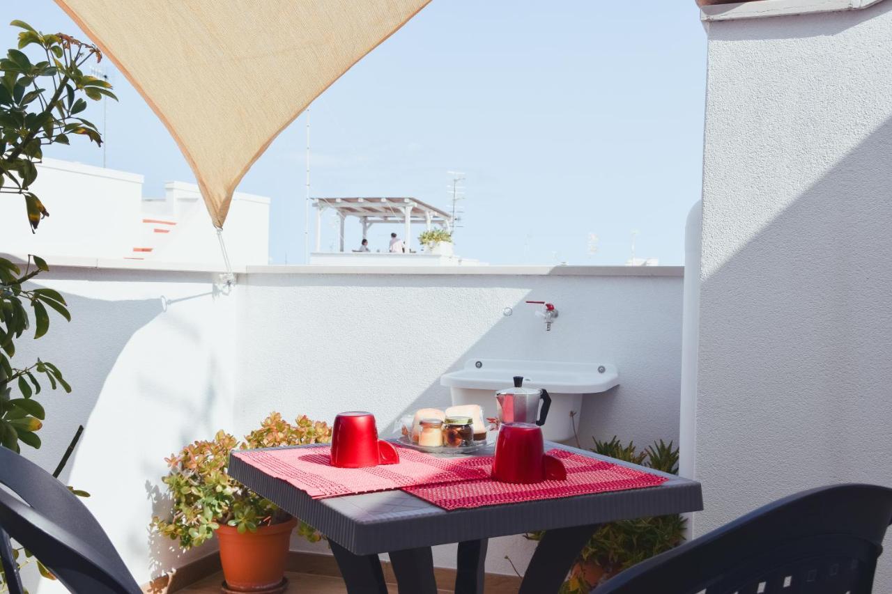 Casa Viola -Locazione Breve Apartment Polignano a Mare Bagian luar foto