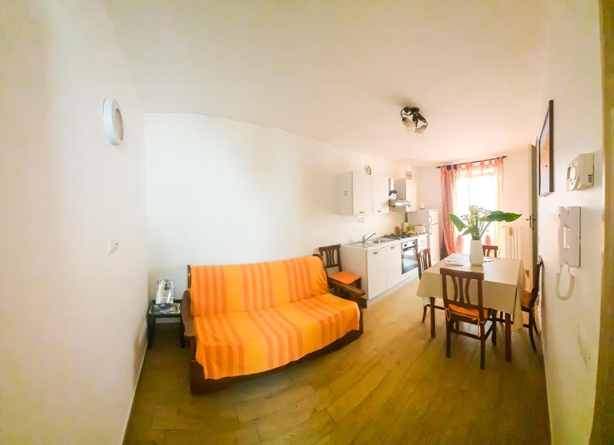 Casa Viola -Locazione Breve Apartment Polignano a Mare Bagian luar foto